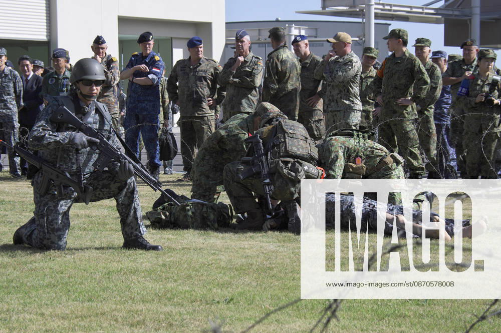 Soldiers from the Japan Maritime Self-Defense Force and the German Bundeswehr are participating in a joint medical exercise at Iruma Air Base as part of the Japan-U.S. military exercise Keen Sword 27. Iruma, October 24, 2026 Foto:xK.xFuturexImagex sword_6003