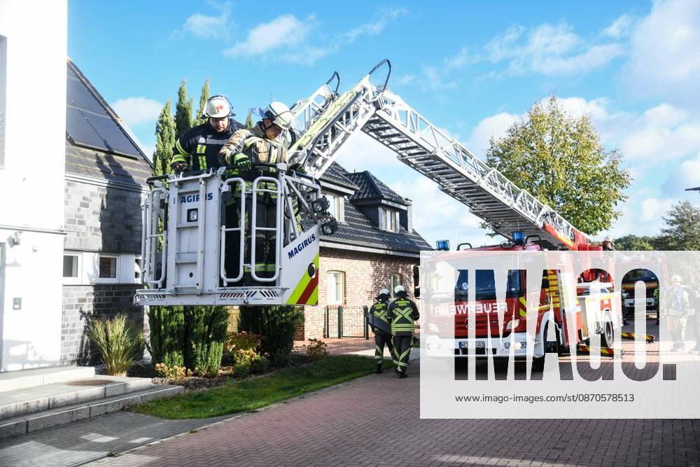 Storm Response by the Hünxe Volunteer Fire Department ** ** **The Hünxe Volunteer Fire Department was called to Stende