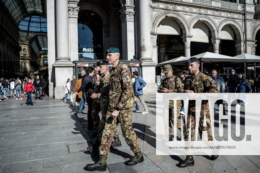 Army strikes Piazza Duomo. The city is under lockdown, preparing for the demonstrations planned for this afternoon. Piazza Duomo, October 24, 2026, Milan Milan Italy - ZUMAa289 20261024_zia_a289_042