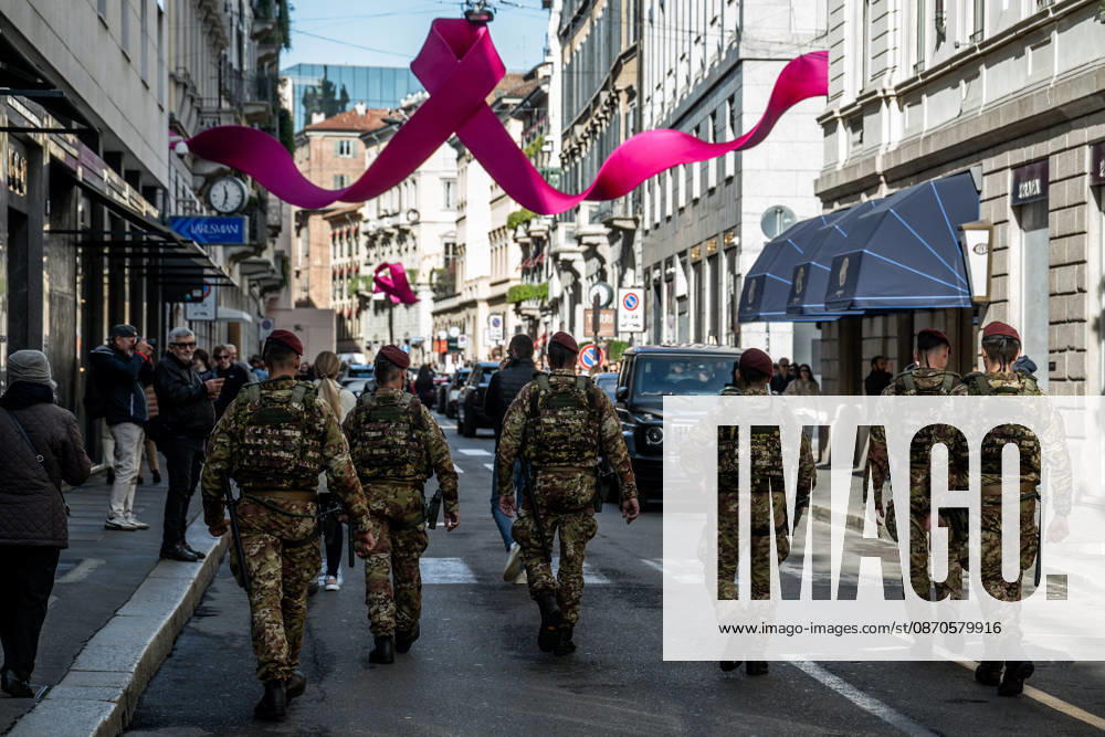 Army strikes in the Fashion District, Via Montenapoleone. The city is under lockdown, preparing for the demonstrations scheduled for the afternoon in Piazza Duomo, October 24, 2026, Milan. Milan Italy - ZUMAa289 20261024_zia_a289_046