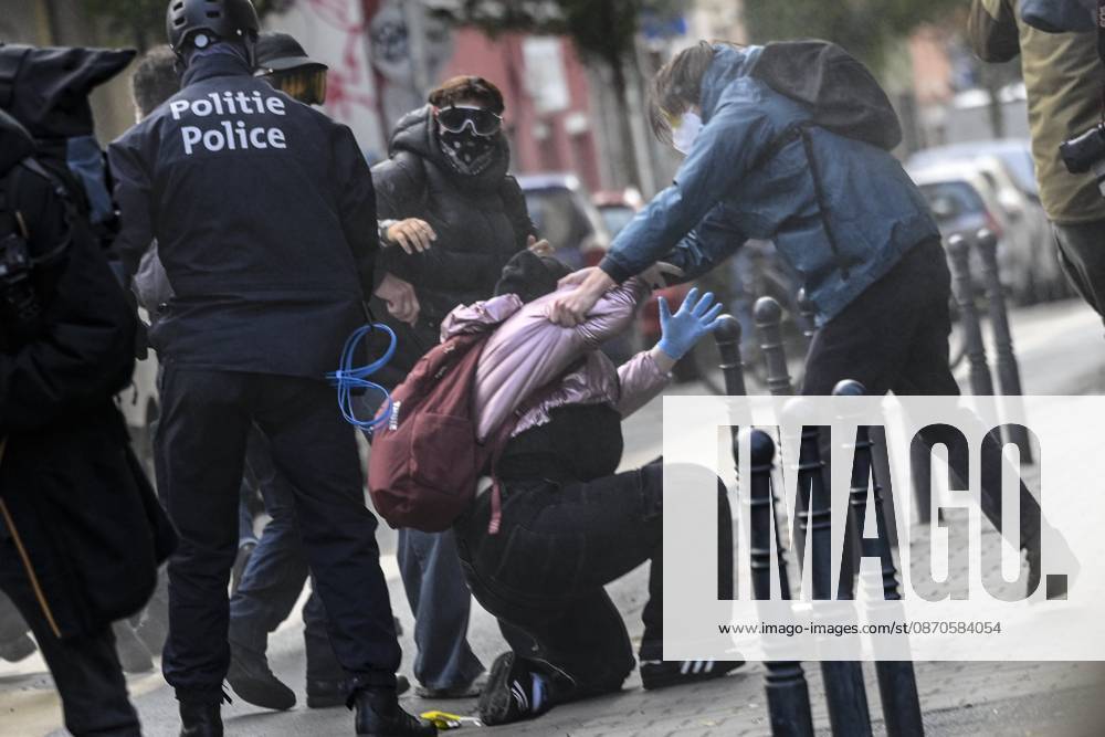 Extreme Left And Citizen Activists Protest 24 10 2026 BRUSSELS, BELGIUM - OCTOBER 24 : Police and demonstrators pictured during illegal demonstration the centre of Brussels against budget measures on October 24, 2026 in Brussels, Belgium, 24 10 2026 Brussels Belgium