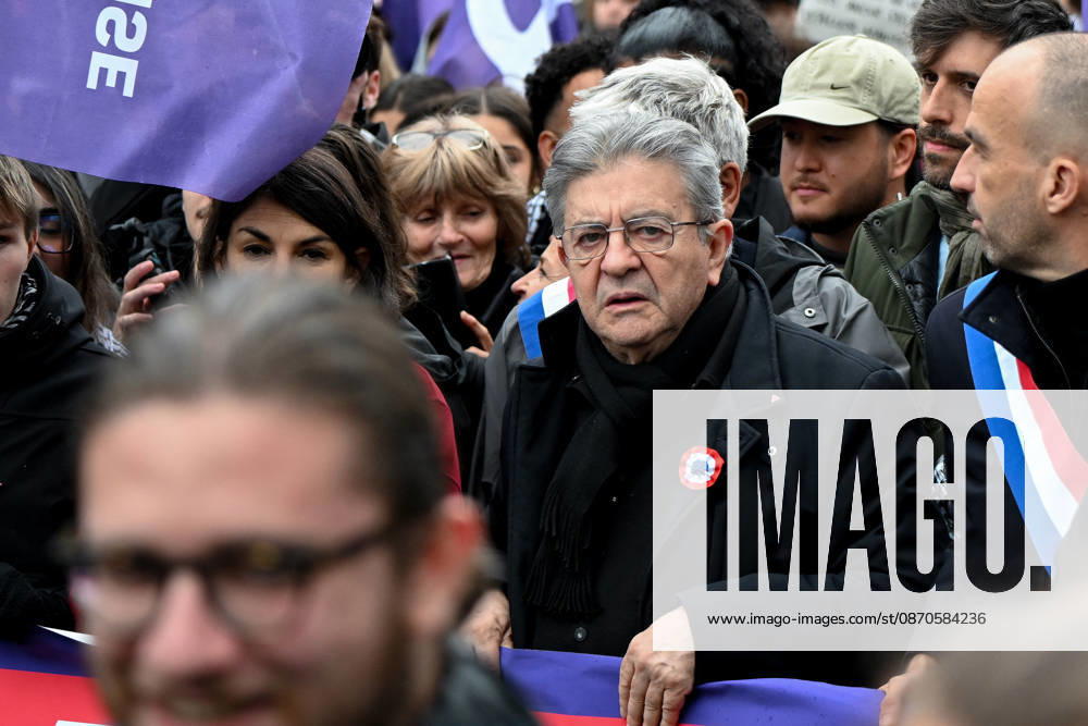 Jean-Luc Mélenchon and Manuel Bompard at a demonstration in Paris on October 24, 2026, in support of purchasing power, the protection of public services, and fiscal and social justice, as part of a nationwide call for mobilization bringing together former members of the Yellow Vest movement, labor unions, and high school and university students. Lionel Urman, Bestimage, Paris, France