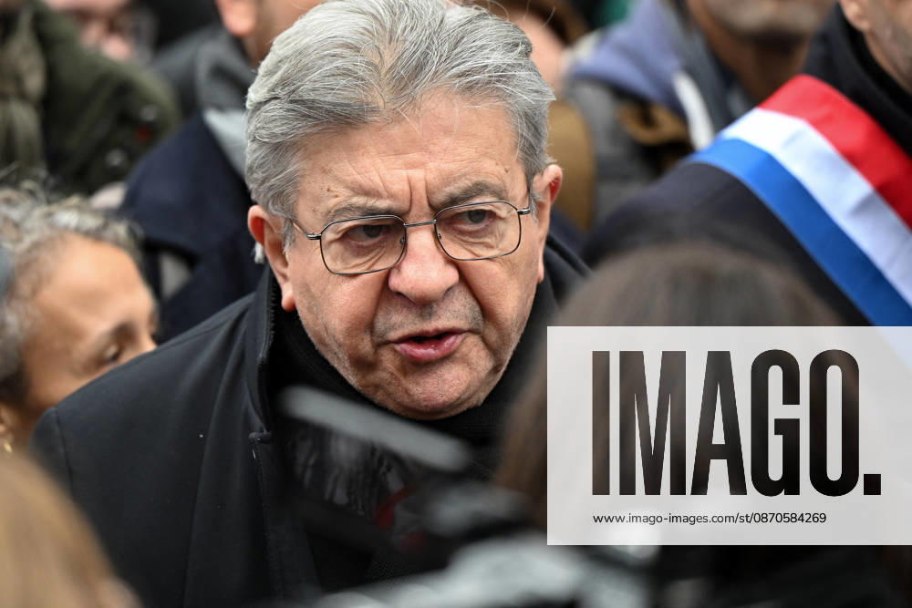 Jean-Luc Mélenchon: Demonstration in support of purchasing power, the protection of public services, and fiscal and social justice, held in Paris on October 24, 2026, as part of a nationwide call to action bringing together former members of the Yellow Vest movement, labor unions, and high school and college students. Lionel Urman, Bestimage, Paris, France