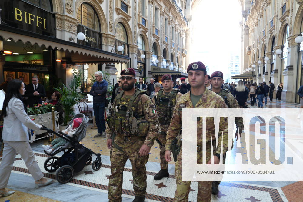 IPA90117672 - Protest Against Rising Living Costs: Milan, Soldiers Guard the Vittorio Emanuele Gallery