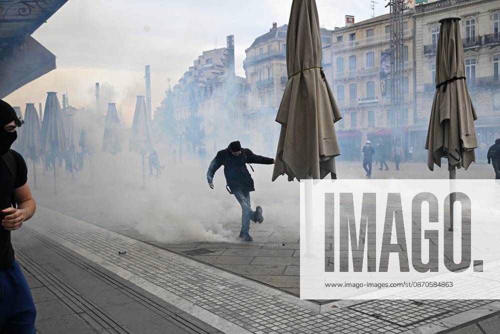 PROTESTS ON OCTOBER 24 PHOTOPQR LE MIDI LIBRE JEAN MICHEL MART MONTPELLIER 10 24 2026 MONTPELLIER 10 24 2026 PROTEST BANNED AT PLACE DE LA COMÉDIE France Oct. 24, 2026 Another day of protests this Saturday, and amid fears of renewed violence and looting, restrictions on freedom of movement and assembly have multiplied, drawing sharp criticism from civil liberties groups MONTPELLIER HERAULT France