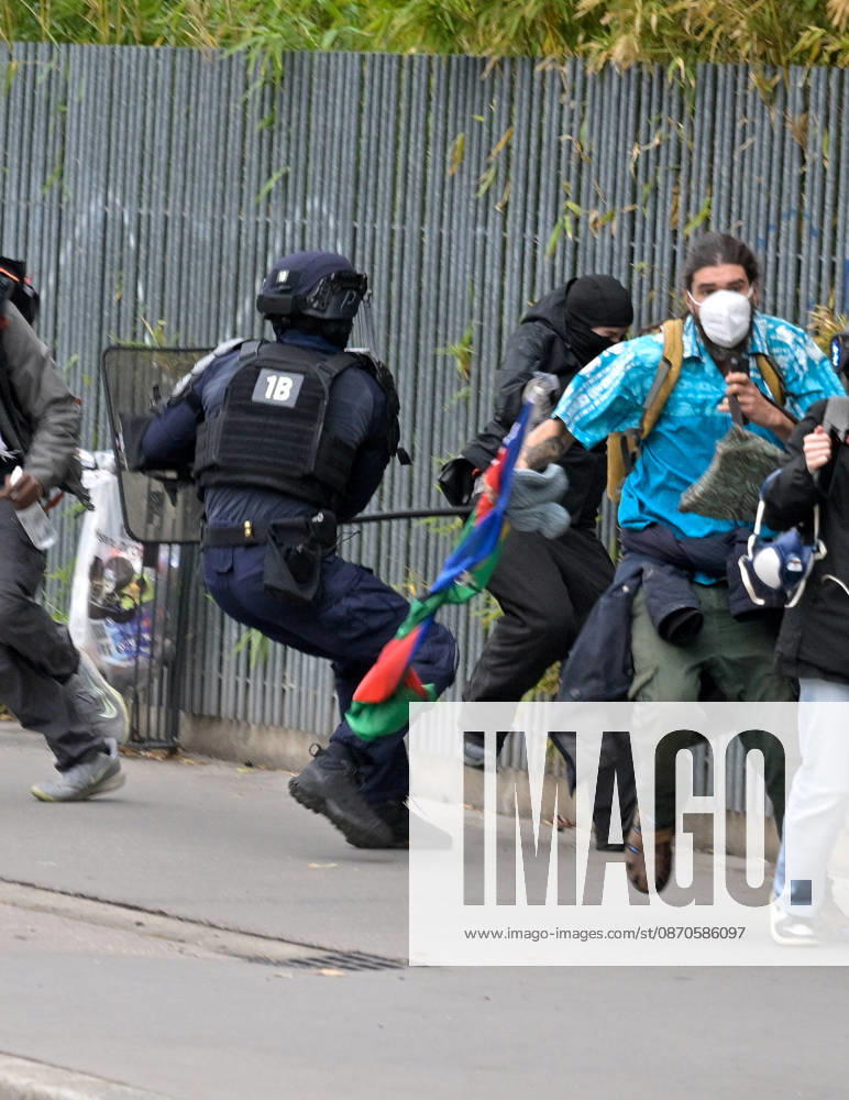 Clashes During The Yellow Vests Protest Act II - Lyon Clashes during the Yellow Vests Protest Act II In Lyon, France on 24 October 2026. Photo by ABACAPRESS.COM Lyon France