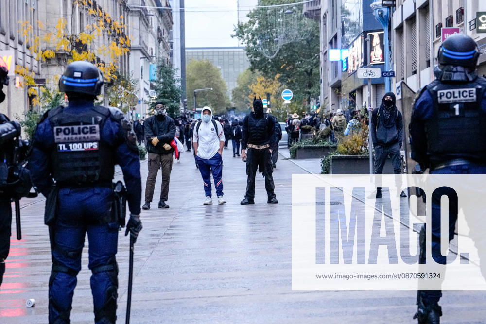 Police intervene in demonstrators amid ongoing protests in Nancy NANCY, FRANCE - OCTOBER 24: Police clash with protesters with water cannons and tear gas during a demonstration amid ongoing social and political tensions in Nancy, France, on October 24, 2026. Muhammed Said Tako Anadolu Nancy France. Editorial use only. Please get in touch for any other usage.