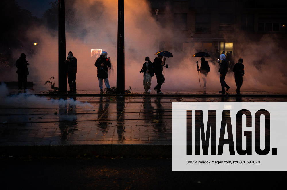 Demonstrators clash with police near Porte de Vincennes amid ongoing protests in Paris PARIS, FRANCE - OCTOBER 24: Demonstrators clash with police near Porte de vincennes during a demonstration amid ongoing social and political tensions in Paris, France, on October 24, 2026. Police use tear gas and high pressure water to disperse the crowd. Rachelle Papillon-Amblard Anadolu Paris France. Editorial use only. Please get in touch for any other usage.