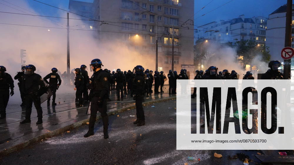 A demonstration against government policy wad held in Paris, France, on October 24, 2026. Protests follow last weekend s demonstrations, which were marked by violent clashes and widespread damage. (CTKxPhoto PavelxNemecek) CTKPhotoF202610240028201 CTKPhotoF202610240028201