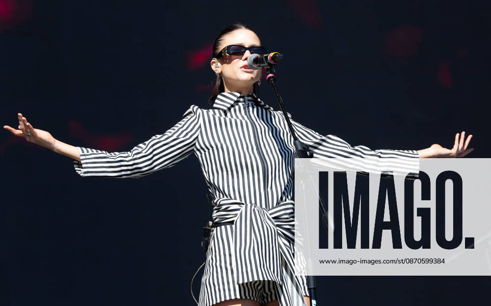 Argentine singer OLIVIA WALD performs with arms outstretched on stage during the Tecate Peninsula 2026 music festival at Explanada Estadio Caliente in Tijuana, Baja California, Mexico, October 24, 2026. Tijuana Mexico - ZUMAm311 20261024_zip_m311_003