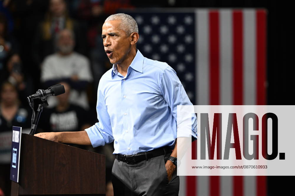 Former United States President Barack Obama, speaks at a Democratic candidates rally at Cass Technical High School in Detroit, Michigan, USA on Saturday, October 24, 2026. Winning US Senate and US House races in the swing state of Michigan is central to Democratic hopes to wrest power in both chambers of the US Congress from the Republicans Detroit USA - ZUMAs152 20261024_faa_s152_014