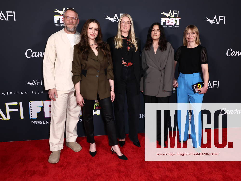 2026 AFI Fest - Special Screening Of Independent Film Company s Tangles Seth Rogen, Lauren Miller Rogen, Leah Nelson, Abbi Jacobson and Jennifer Ray at the 2026 AFI (American Film Institute) Fest Presented By Canva - Special Screening Of Independent Film Company s Tangles held at TCL Chinese 6 Theatres at Ovation Hollywood on October 24, 2026 in Hollywood, Los Angeles, California, United States. Hollywood California United States
