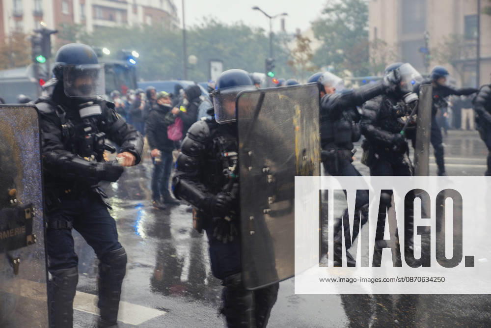 Paris Street Protest Riot police advance along a street during unrest in Paris, France on October 24, 2026. Authorities deployed around 70,000 security personnel across France for renewed protests over the cost of living on October 24, after unrest a week earlier saw public buildings vandalized, hundreds of shops looted and about 2,700 people arrested. Paris Ile de France France
