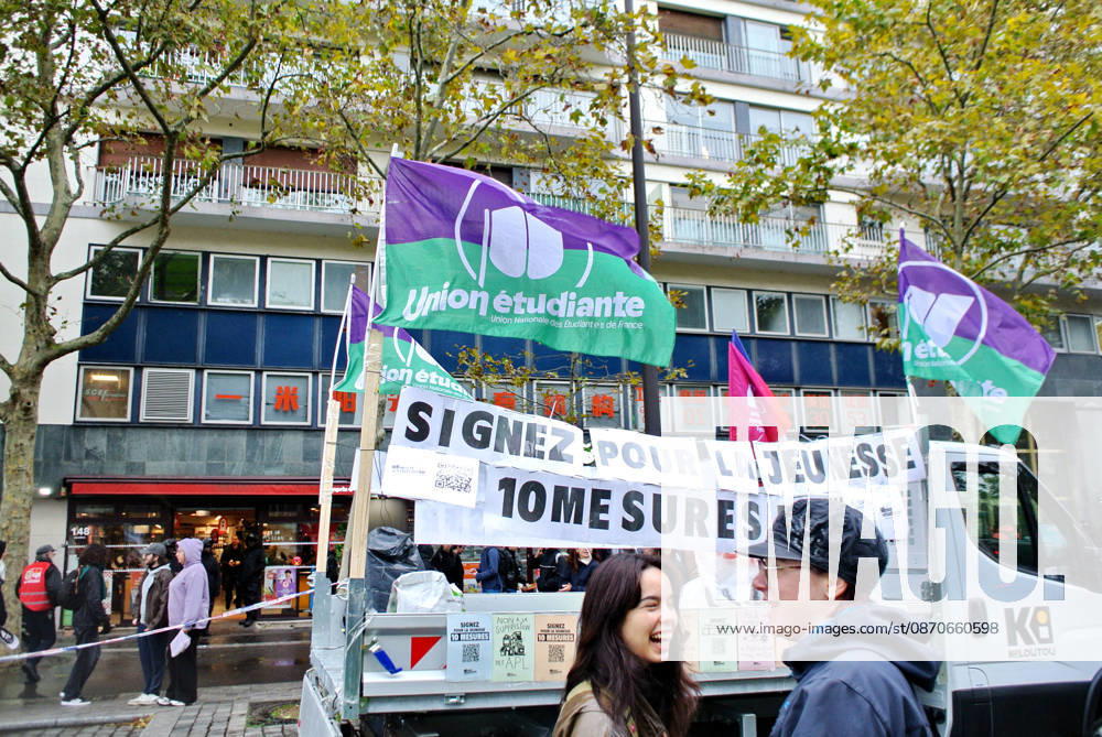 Yellow Vests Protest Act II - Paris Demonstration in favor of purchasing power, the protection of public services, and fiscal and social justice, as part of a nationwide call for mobilisation bringing together former members of the Yellow Vest movement, labor unions, high school and university students. in Paris on October 24, 2026. Photo by Karim Ait Adjedjou ABACAPRESS.COM Paris France