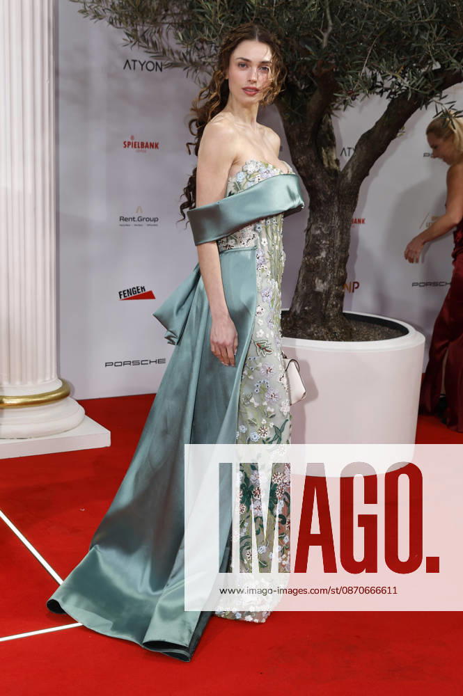 Iryna Thater at the 31st Leipzig Opera Ball 2026 at the Leipzig Opera, Leipzig, October 24, 2026 Foto:xR.xStoffelsx xFuturexImagex opernball2026_6048