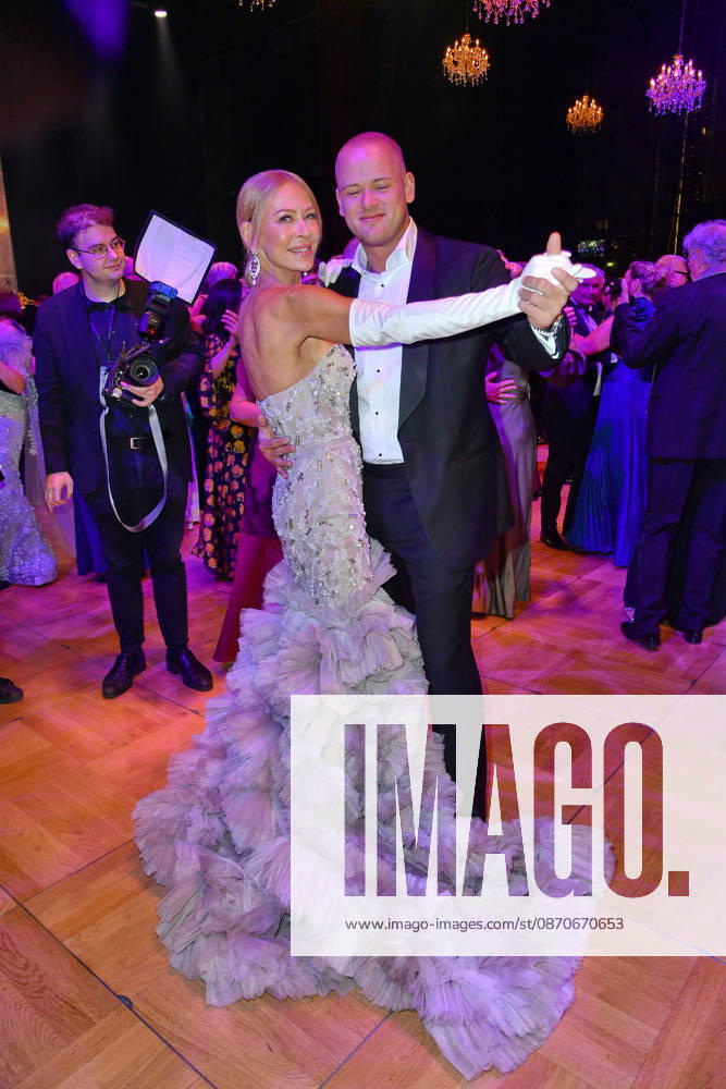Jenny Elvers with her son Paul Jolig at the 2026 Leipzig Opera Ball at the Leipzig Opera on October 24, 2026