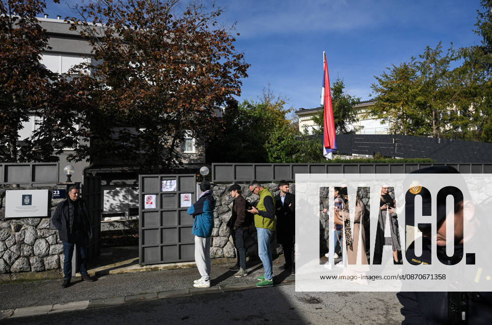 Serbian Citizens Queue to Vote in Zagreb in Early Parliamentary Election People wait in line outside the Embassy of the Republic of Serbia to cast their ballots in Serbia s early parliamentary election on October 25, 2026 in Zagreb, Croatia. JosipxRegovic PIXSELL