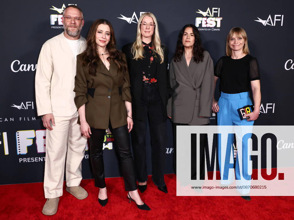 2026 AFI Fest - Special Screening Of Independent Film Company s Tangles HOLLYWOOD, LOS ANGELES, CALIFORNIA, USA - OCTOBER 24: Seth Rogen, Lauren Miller, Leah Nelson, Abbi Jacobson and Jennifer Ray arrive at the 2026 AFI (American Film Institute) Fest Presented By Canva - Special Screening Of Independent Film Company s Tangles held at TCL Chinese 6 Theatres at Ovation Hollywood on October 24, 2026 in Hollywood, Los Angeles, California, United States. Hollywood TCL Chinese 6 Theatres at Ovation Hollywood California United States