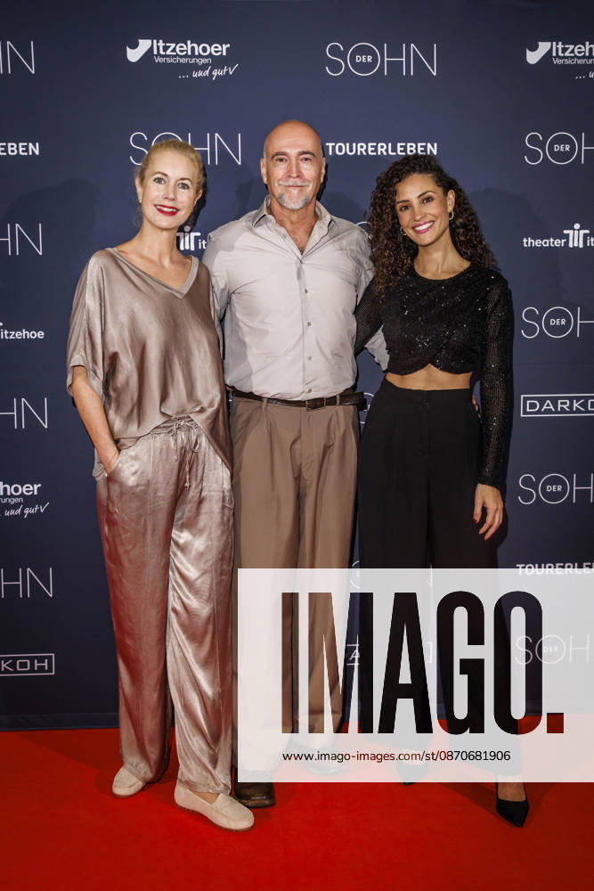 MMM DER SOHN: Actress Dorothea Schenck, director and actor Holger Hauer, and actress Nadine Menz on the red carpet at the theater premiere of *Der Sohn* (TOURERLEBEN Theater Production) at the Theater Itzehoe on October 24, 2026, in Schleswig-Holstein, Germany