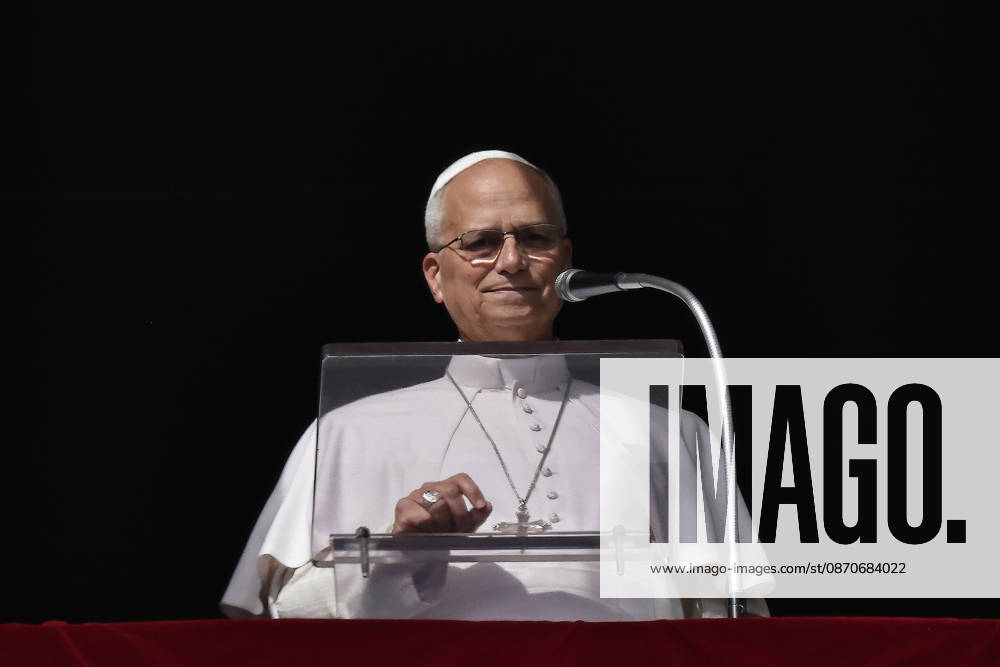 Vatican City - POPE LEO XIV delivers Angelus prayer in St. Peter s Square at the Vatican.. EvandroInetti_via ZUMA Wire Vatican City State - ZUMAi15_ 20261025_zaf_i15_004