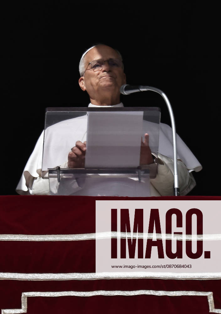 Vatican City - POPE LEO XIV delivers Angelus prayer in St. Peter s Square at the Vatican.. EvandroInetti_via ZUMA Wire Vatican City State - ZUMAi15_ 20261025_zaf_i15_013