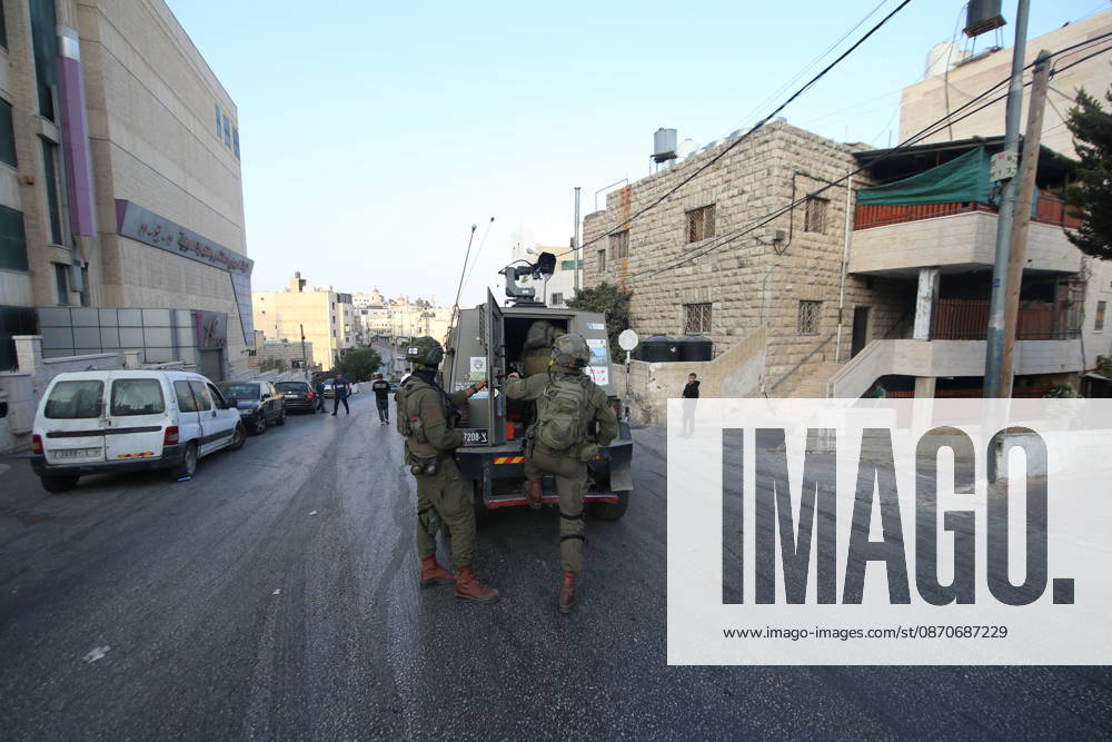 Strict security measures enforced in Hebron s Deir Bahha neighborhood HEBRON, WEST BANK, PALESTINE - OCTOBER 25: Israeli soldiers enforce strict security measures and maintain a military blockade in the Deir Bahha neighborhood of Hebron, West Bank, Palestine on October 25, 2026. The wide-scale military operation entered its third day following an armed attack at an Israeli military checkpoint in the Farsh al-Hawa area at the city s northwestern entrance on October 23, with troops sealing off roads and patrolling residential areas where the two Palestinian suspects involved in the incident lived. Wisam Hashlamoun Anadolu Hebron West Bank. Editorial use only. Please get in touch for any other usage.