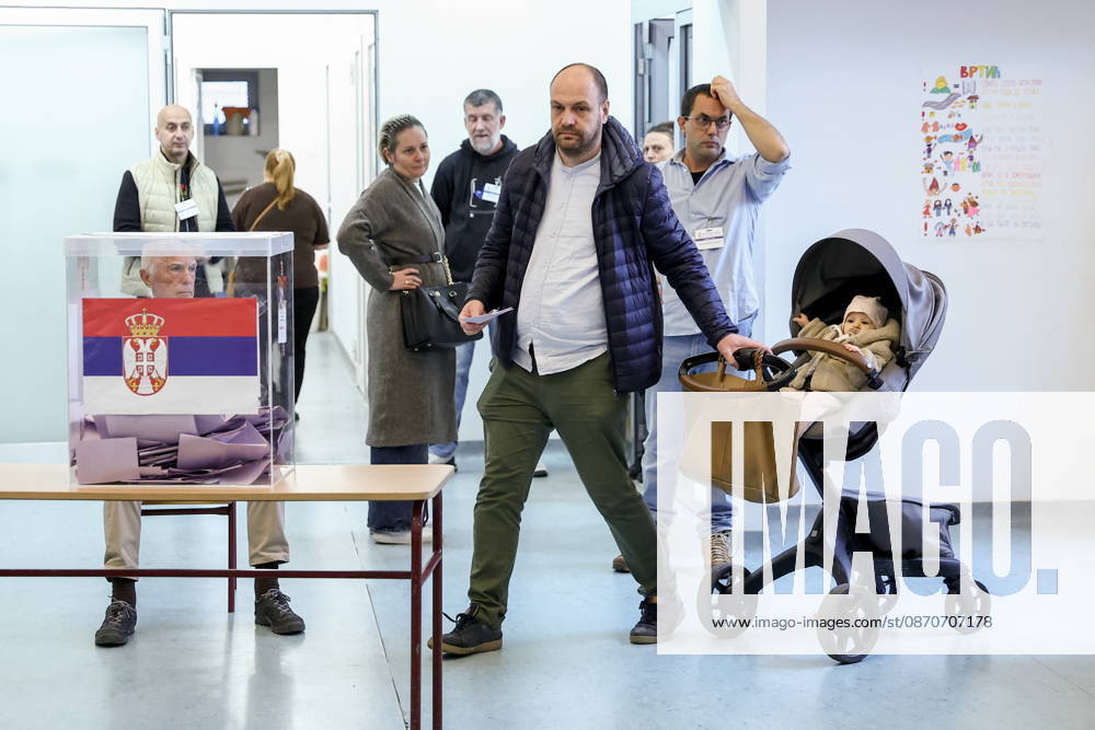 SERBIA, BELGRADE - OCTOBER 25, 2026: A man casts his ballot at a polling station during the 2026 Serbian parliamentary election. On 25 October, the Serbs went to the polls to elect members of the country s unicameral parliament, Narodna Skupshtina Belgrade Serbia - ZUMAt113 20261025_zaa_t113_139