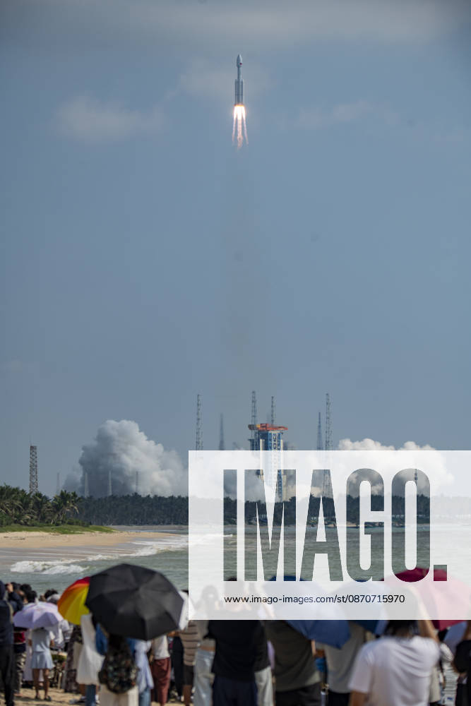 A Long March-8A carrier rocket carrying the 28th group of low-orbit internet satellites blasts off from the Hainan Commercial Spacecraft Launch Site on October 25, 2026 in Wenchang, Hainan Province of China. The rocket lifted off at 10:03 a.m. (Beijing Time) from the Hainan commercial spacecraft launch site. The payloads, the 28th group of low-orbit internet satellites, entered the designated orbit.