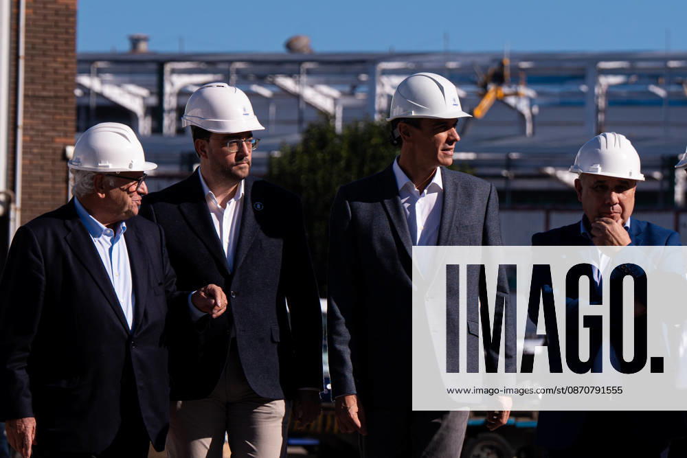 Sánchez Visits the Armón Shipyards and the Baleària Ferry G034 in Gijón Prime Minister Pedro Sánchez, and the President of the Principality of Asturias, Adrián Barbón, during a visit to the Armón Shipyards on October 26, 2026, in Gijón, Asturias, Spain. Sánchez visited the shipyard to see Baleària’s G034 ferry firsthand, the shipping company’s first 87-meter-long aluminum high-speed catamaran ferry with 100% electric propulsion, equipped with a high-capacity battery system, October 26, 2026, Spain