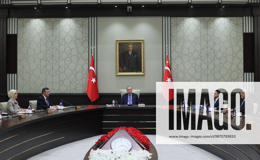 Turkish President Recep Tayyip Erdogan ANKARA, TURKIYE - OCTOBER 26: (---- - MANDATORY CREDIT - TURKISH PRESIDENCY MUSTAFA KAMACI HANDOUT - NO MARKETING NO ADVERTISING CAMPAIGNS - DISTRIBUTED AS A SERVICE TO CLIENTS----) Presidential Cabinet meets under the chairmanship of Turkish President Recep Tayyip Erdogan in Ankara, Turkiye on October 26, 2026. TUR Presidency Mustafa Kamaci Anadolu Ankara Turkey. Editorial use only. Please get in touch for any other usage.