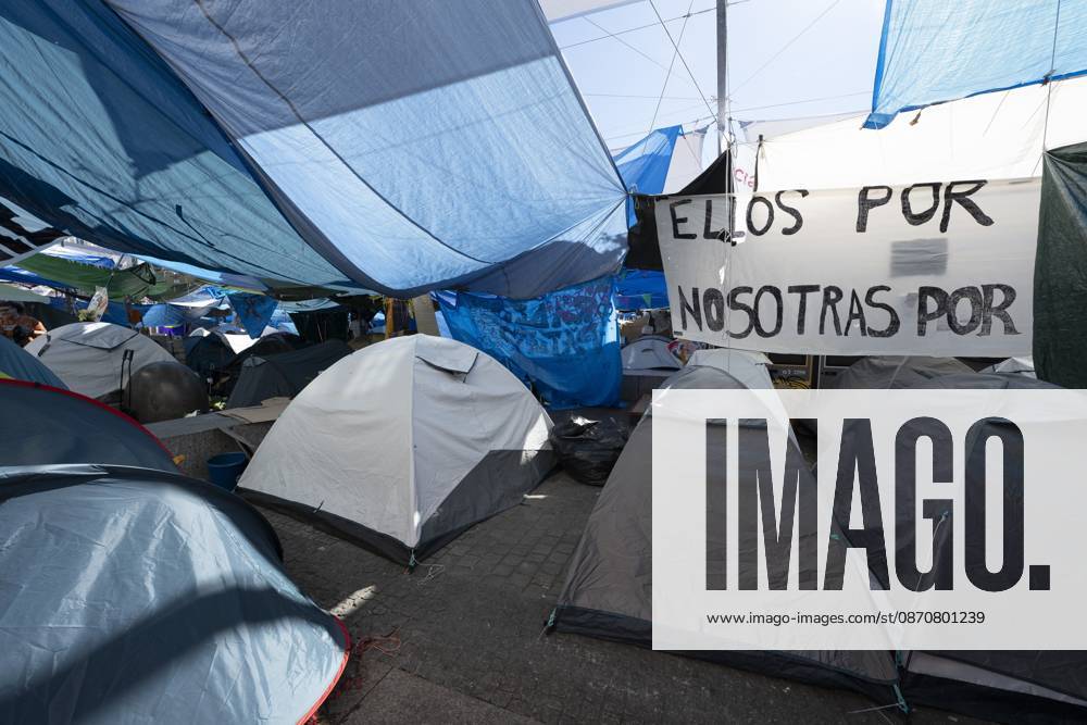 Tent protest at Sol Square in Madrid marks its first monthl, Madrid, Spain – 26 Oct 2026 A view of the area where Spaniards continue a tent protest at Sol Square, launched on September 26 to call on the central and regional governments to find solutions to the country s housing crisis, as the protest marks its first month in Madrid, Spain Madrid Spain
