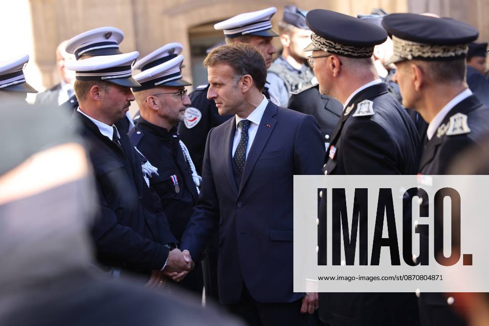 French President Emmanuel Macron Visits Marseille PHOTOPQR LA PROVENCE PHILIPPE LAURENSON MARSEILLE 10 26 2026 French President Emmanuel Macron visits Marseille following two Saturdays of demonstrations, including a chaotic October 17 in Marseille. The President met with law enforcement officers in the courtyard of the Prefecture. PHOTOS POOL French President Emmanuel Macron visits Marseille following two consecutive Saturdays of demonstrations, including chaotic scenes on October 17. MARSEILLE MARSEILLE France