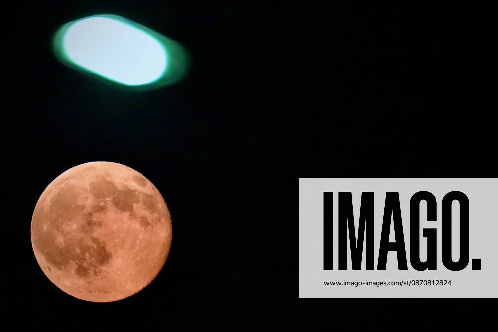 Full moon in Turkiye s Duzce DUZCE, TURKIYE - OCTOBER 26 : Full moon is seen during the evening hours in Duzce, Turkiye on October 26, 2026. Omer Urer Anadolu Duzce Turkey. Editorial use only. Please get in touch for any other usage.