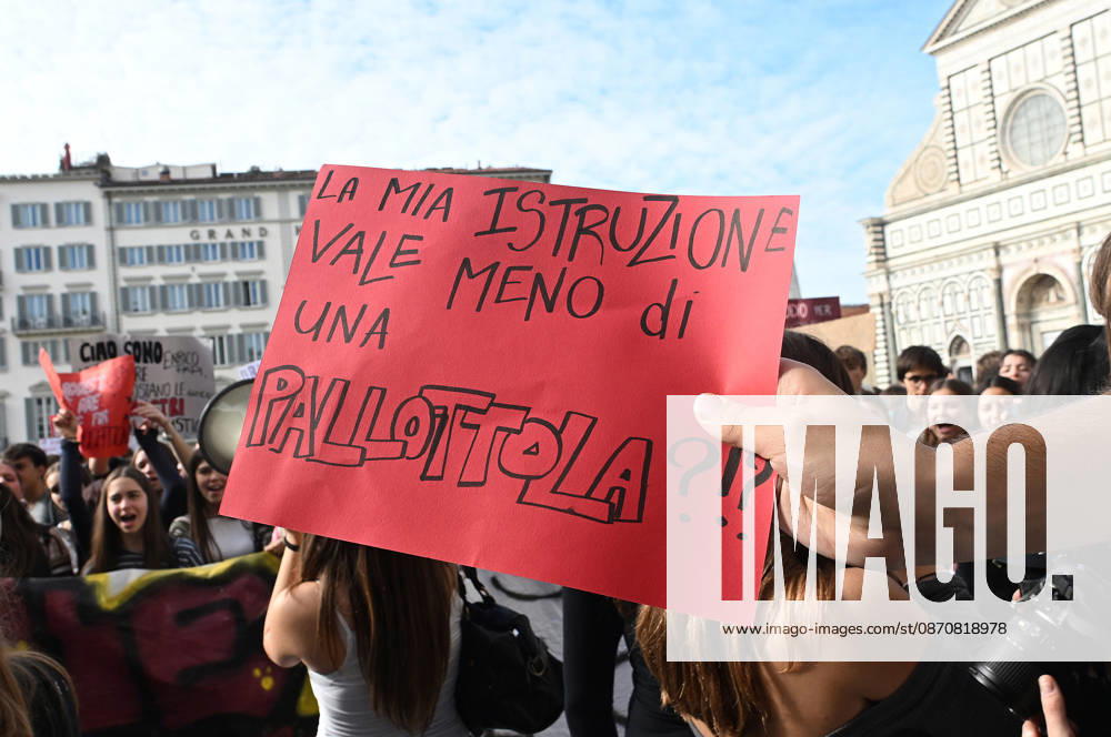 Students protest against the Minister of Education and his school policies, Florence, October 26, 2026 Florence Italy - ZUMAa289 20261026_zia_a289_166