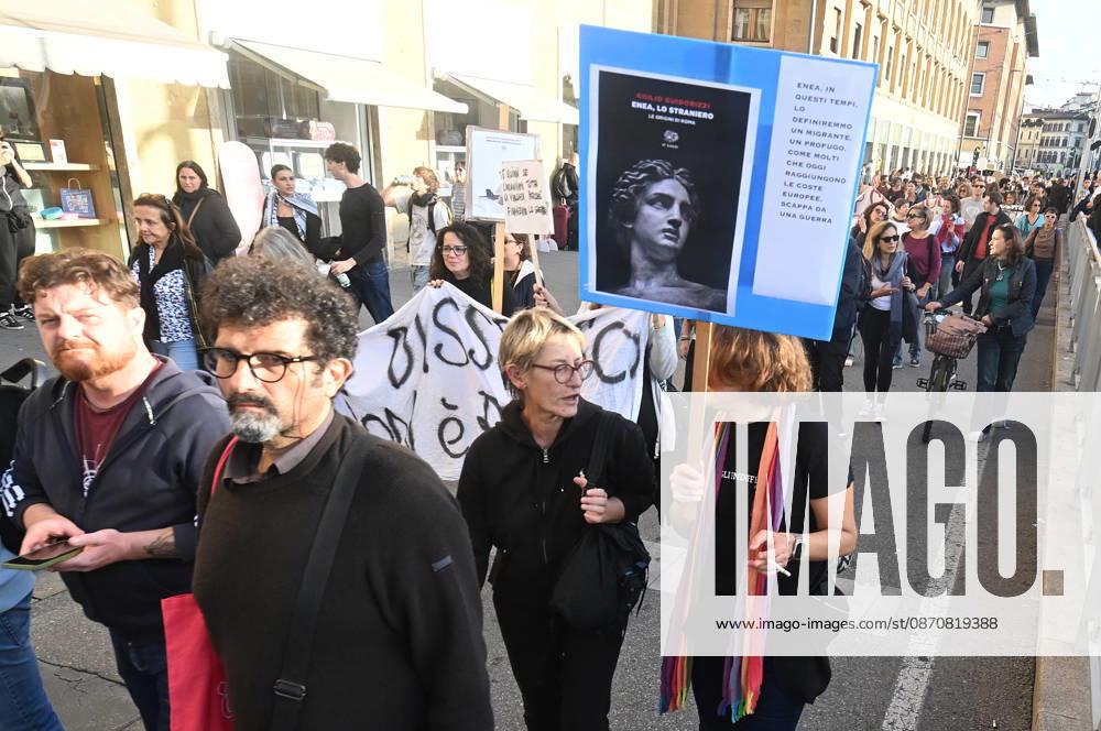 Students protest against the Minister of Education and his school policies, Florence, October 26, 2026 Florence Italy - ZUMAa289 20261026_zia_a289_178