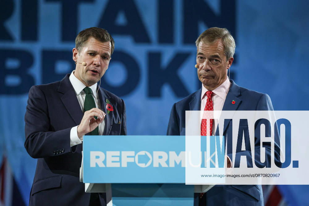 Reform UK leader Nigel Farage and Robert Jenrick present economic rescue plan in London LONDON, UNITED KINGDOM - OCTOBER 26: Leader of Reform UK Nigel Farage and the party s Treasury Spokesperson Robert Jenrick answer questions from journalists during a press conference to launch their party s economic rescue plan ahead of the government s budget announcement, at The Lindley Hall in London, United Kingdom on October 26, 2026. Zeynep Demir Anadolu London United Kingdom. Editorial use only. Please get in touch for any other usage.