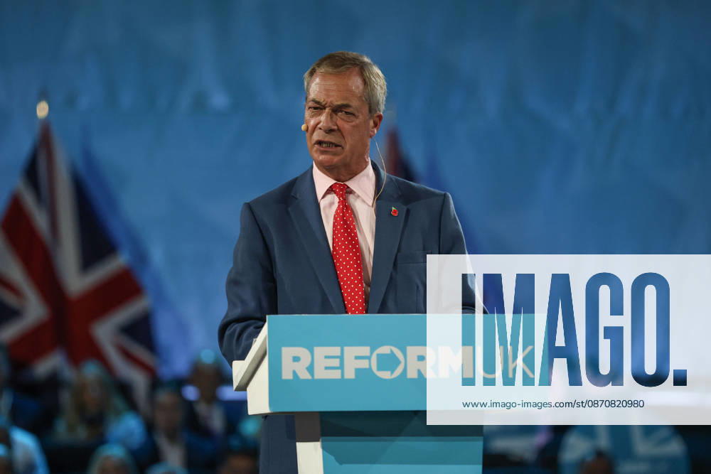 Reform UK leader Nigel Farage unveils party s economic rescue plan in London LONDON, UNITED KINGDOM - OCTOBER 26: Leader of Reform UK Nigel Farage unveils his party s economic rescue plan during a press conference held ahead of the government s budget announcement, at The Lindley Hall in London, United Kingdom on October 26, 2026. Zeynep Demir Anadolu London United Kingdom. Editorial use only. Please get in touch for any other usage.