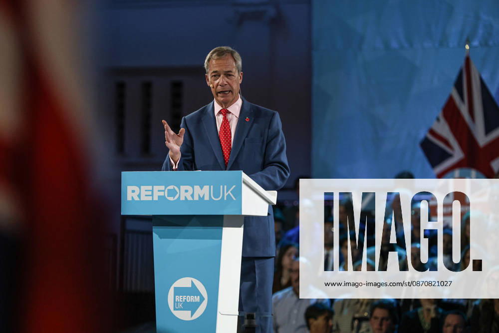 Reform UK leader Nigel Farage unveils party s economic rescue plan in London LONDON, UNITED KINGDOM - OCTOBER 26: Leader of Reform UK Nigel Farage unveils his party s economic rescue plan during a press conference held ahead of the government s budget announcement, at The Lindley Hall in London, United Kingdom on October 26, 2026. Zeynep Demir Anadolu London United Kingdom. Editorial use only. Please get in touch for any other usage.