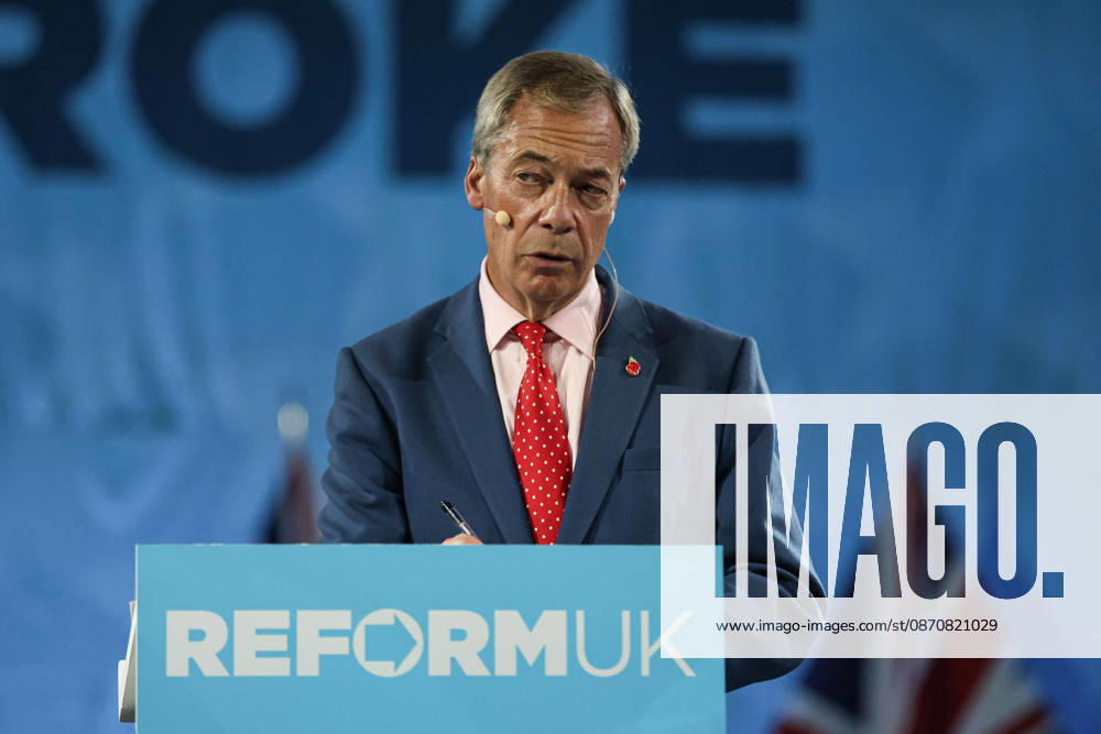 Reform UK leader Nigel Farage unveils party s economic rescue plan in London LONDON, UNITED KINGDOM - OCTOBER 26: Leader of Reform UK Nigel Farage unveils his party s economic rescue plan during a press conference held ahead of the government s budget announcement, at The Lindley Hall in London, United Kingdom on October 26, 2026. Zeynep Demir Anadolu London United Kingdom. Editorial use only. Please get in touch for any other usage.