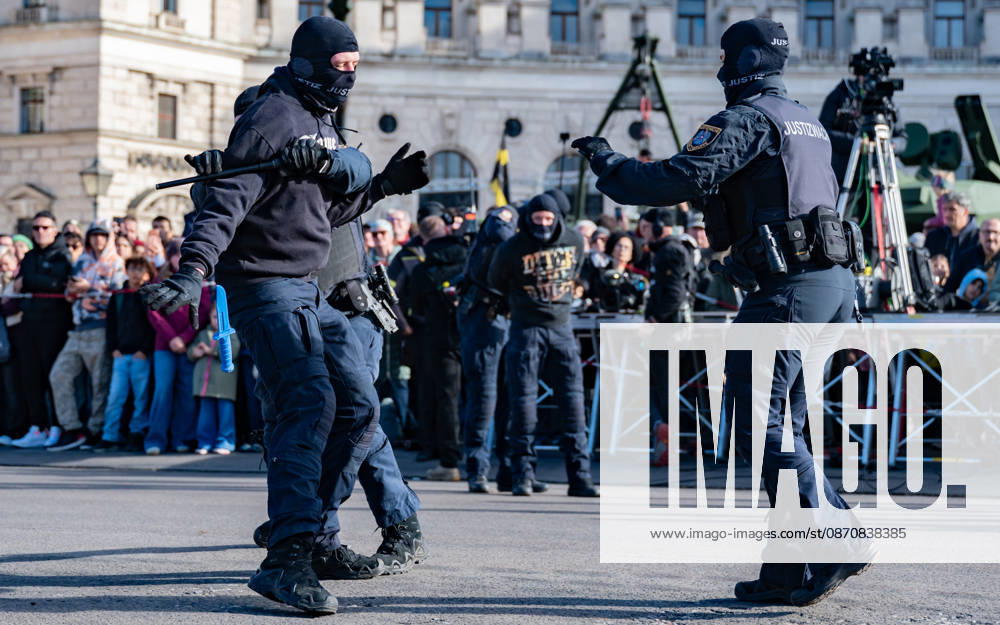 Official celebrations for Austria’s National Day 2026 Oath-taking ceremony during the official celebrations for National Day 2026 at Heldenplatz in Vienna, Austria The Prison Guard Special Operations Unit (JEG) during a demonstration in Vienna at Heldenplatz, Vienna, Austria