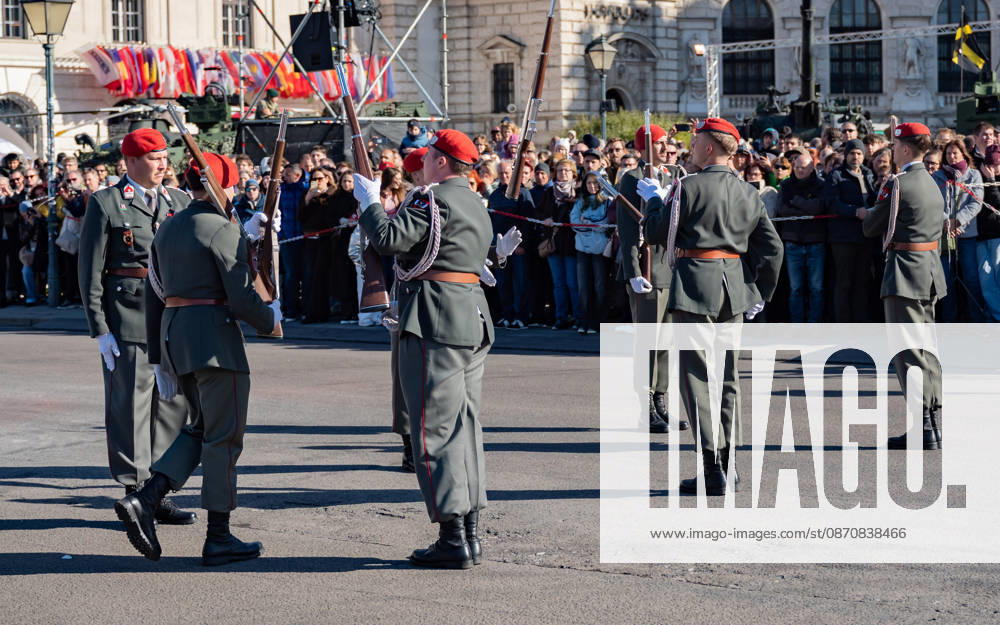 Official celebrations for Austria’s National Day 2026 Oath-taking ceremony during the official celebrations for National Day 2026 at Heldenplatz in Vienna, Austria. The photo shows the Vienna Guard during a performance. Vienna, Heldenplatz, Vienna, Austria