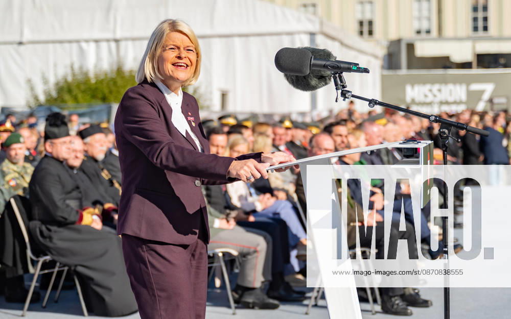 Official celebrations for Austria’s National Day 2026 Oath-taking ceremony during the official celebrations for National Day 2026 at Heldenplatz in Vienna, Austria. The photo shows ÖVP Federal Minister of Defense Klaudia Tanner in Vienna at Heldenplatz, Vienna, Austria
