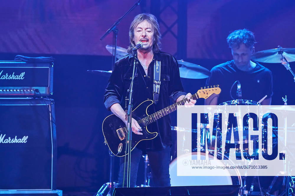 Chris Norman Band live at a concert on the Lifelines Tour at the Swiss Life Hall in Hanover, October 26, 2026 Foto:xU.xFuturexImagex norman_6017