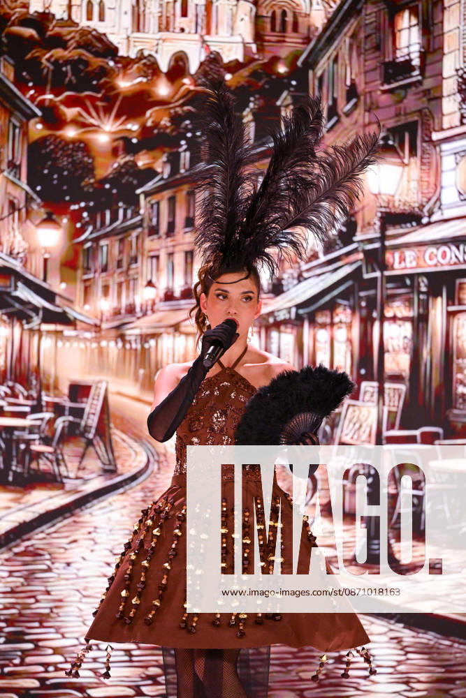 Salon du Chocolat - Paris A model wears a chocolate creation by Christophe Bertrand and Nicolas Morin of La Reine Astrid, designed in collaboration with designer Oriana Sara of Lacienta, during the Chocolate Musical Show at the 31st Salon du Chocolat et de la Pâtisserie – Chocolate Fair at Parc des Expositions Porte de Versailles on October 27, 2026, in Paris, France. Photo by Jana Call me J ABACAPRESS.COM Paris Ile de France France