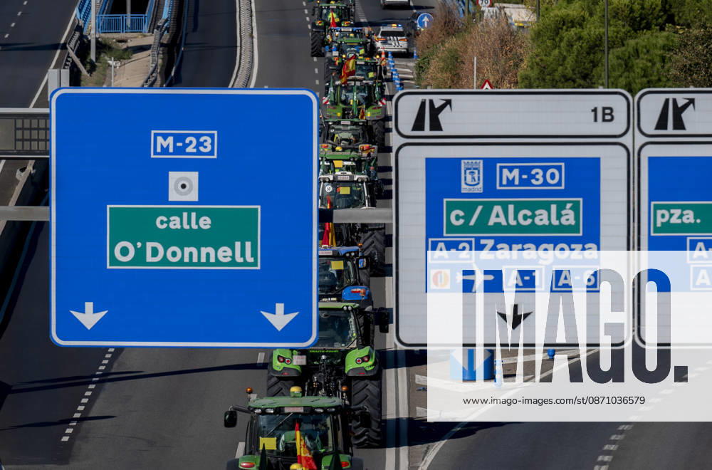 About 500 tractors take to the streets of Madrid to demand a profitable agricultural sector. Several tractors arrive in the capital on October 28, 2026, in Madrid, Spain. Nearly 500 tractors, accompanied by thousands of farmers and ranchers from all over Spain—called to action by Asaja, COAG, and Unión de Uniones, have taken to the streets of Madrid to demand urgent measures that guarantee the profitability of farms and the future of the countryside. October 28, 2026, Madrid, Spain