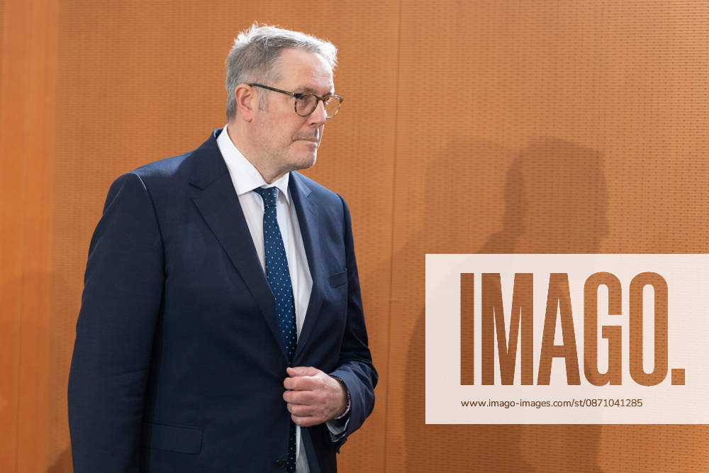 Cabinet meeting, Federal Government, Kickoff, Cabinet meeting, Federal Government, Alexander Schweitzer, Federal Minister of Labor, Berlin, Berlin, GER