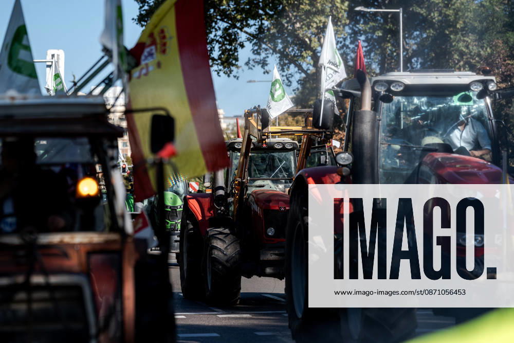 Spanish farmers take to Madrid s streets with tractors to demand better conditions for the agricultural sector. MADRID, SPAIN - OCTOBER 28: Tractors from across Spain fill the streets of Madrid as farmers and livestock breeders mobilize to demand fair prices, lower production costs, better working conditions, and stronger support for the agricultural sector in Madrid, Spain on October 28, 2026. Diego Radames Anadolu Madrid Spain. Editorial use only. Please get in touch for any other usage.