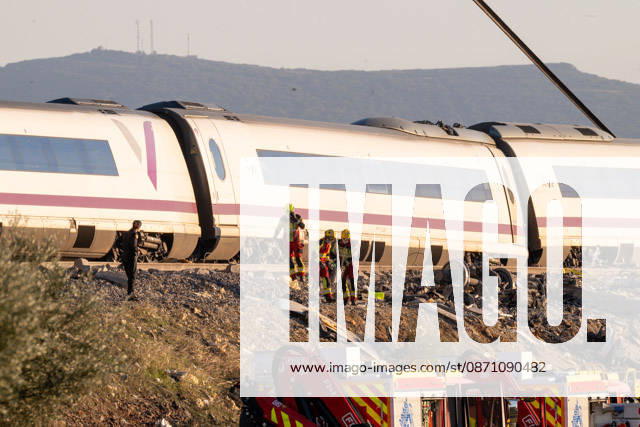 October 28, 2026, Urda, Toledo, Spain: At least 68 people have died and dozens more were injured after two high-speed passenger trains collided near Urda station in the province of Toledo on Wednesday morning, regional authorities confirmed. The catastrophe occurred at approximately 08:53 AM when a state-owned Renfe AVE train struck the rear of a stationary train operated by private carrier Iryo. More than 500 passengers were on board both convoys, which were traveling along the Madrid-Andalusia high-speed corridor. Spanish Transport Minister o¼ scar Puente stated that the collision followed a safety system failure, after which an inexplicable order was issued from the control center allowing the - ZUMAd308 20261028_zsp_d308_027
