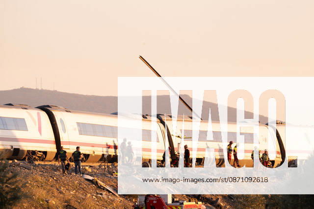 October 28, 2026, Urda, Toledo, Spain: At least 68 people have died and dozens more were injured after two high-speed passenger trains collided near Urda station in the province of Toledo on Wednesday morning, regional authorities confirmed. The catastrophe occurred at approximately 08:53 AM when a state-owned Renfe AVE train struck the rear of a stationary train operated by private carrier Iryo. More than 500 passengers were on board both convoys, which were traveling along the Madrid-Andalusia high-speed corridor. Spanish Transport Minister ü scar Puente stated that the collision followed a safety system failure, after which an inexplicable order was issued from the control center allowing the A - ZUMAd308 20261028_zsp_d308_049
