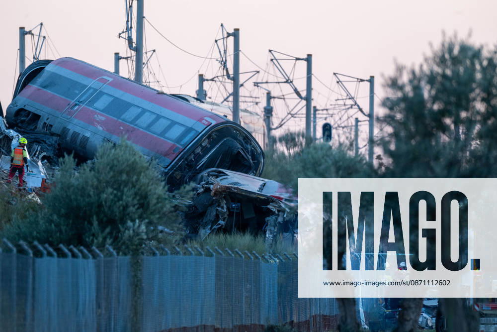 October 28, 2026, Urda, Toledo, Spain: October 28, 2026, Urda, Toledo, Spain: At least 68 people have died and dozens more were injured after two high-speed passenger trains collided near Urda station in the province of Toledo on Wednesday morning, regional authorities confirmed. The catastrophe occurred at approximately 08:53 AM when a state-owned Renfe AVE train struck the rear of a stationary train operated by private carrier Iryo. More than 500 passengers were on board both convoys, which were traveling along the Madrid-Andalusia high-speed corridor. Spanish Transport Minister ü scar Puente stated that the collision followed a safety system failure, after which an inexplicable order was issued - ZUMAd308 20261028_zsp_d308_131
